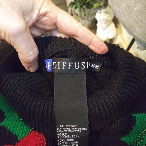 Vintage I.B. Diffusion Black "Santa's Sleigh" Bead Trimmed Christmas Sweater - Picture 8 of 11